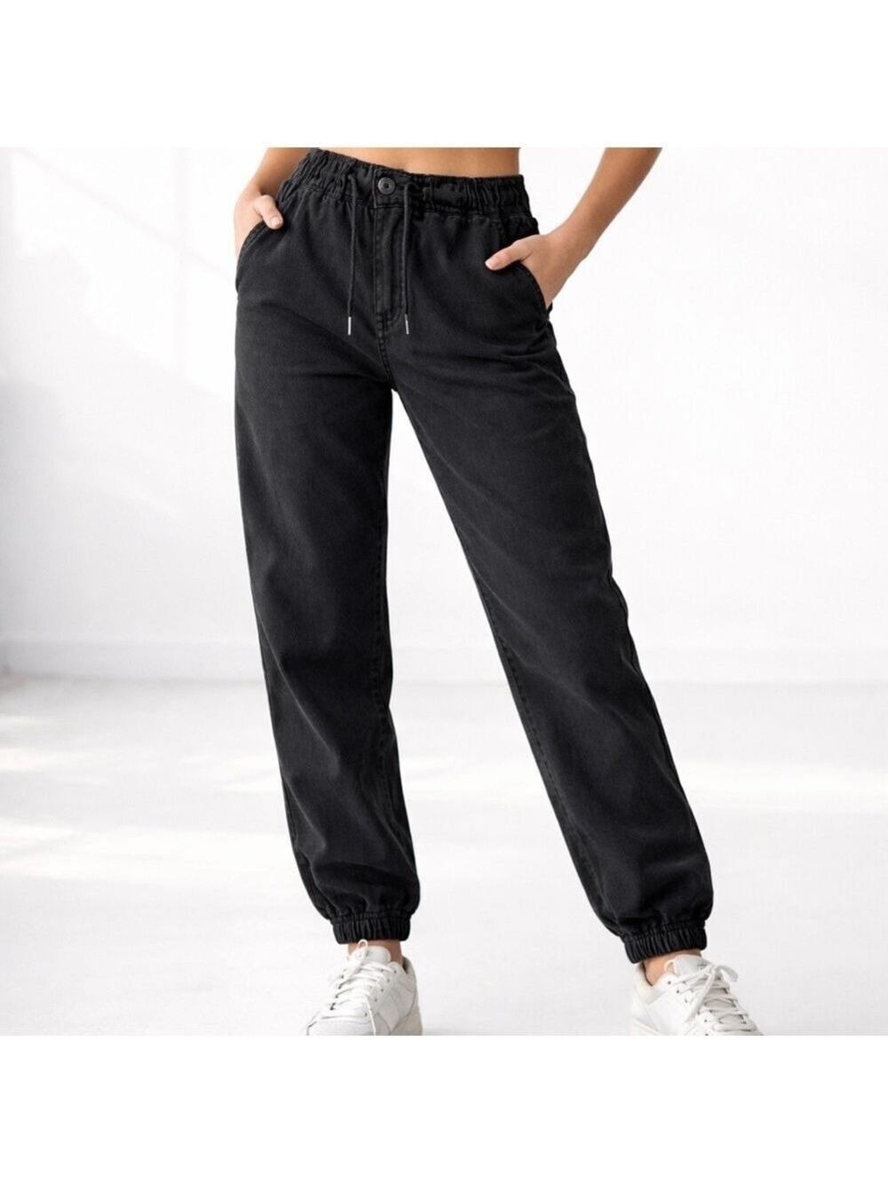 American Eagle Outfitters Black Super Stretch Women’s Joggers Pants